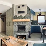 Feriehus Basikowe Wzgorze, 2 Z Kominkami I Jacuzzi