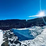 Basikowe Wzgorze, 2 Z Kominkami I Jacuzzi Feriehus