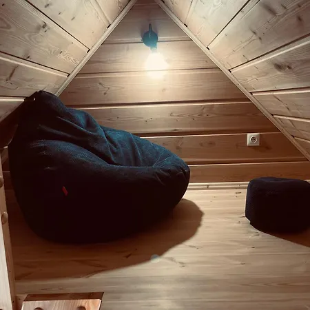 Basikowe Wzgorze, 2 Z Kominkami I Jacuzzi * Корбелюв