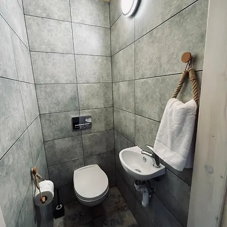 Basikowe Wzgorze, 2 Z Kominkami I Jacuzzi Корбелюв